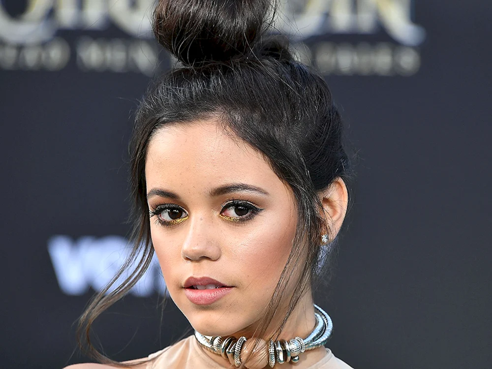 Jenna Ortega's Dutt