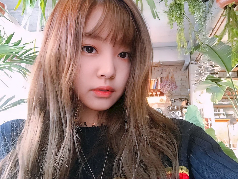 Jenny BLACKPINK mit Pony