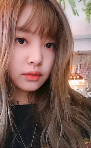Jenny BLACKPINK mit Pony