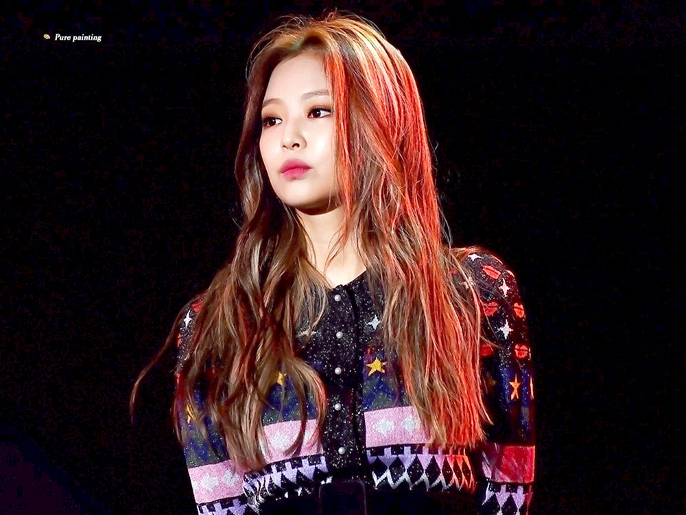 Jenny Black Pink