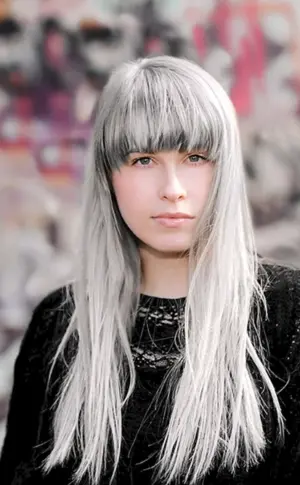 Jenny aschiger Pony