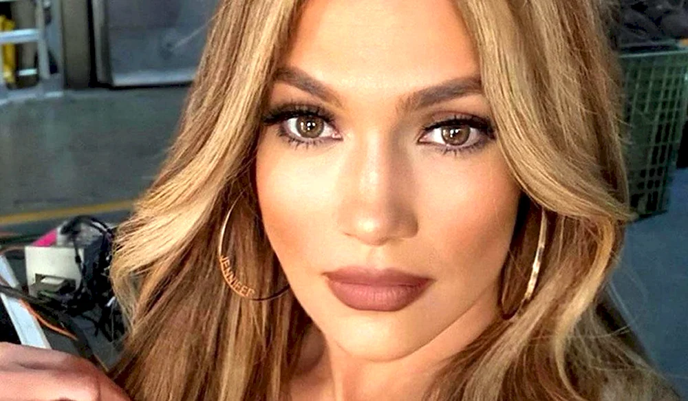 Jennifer Lopez
