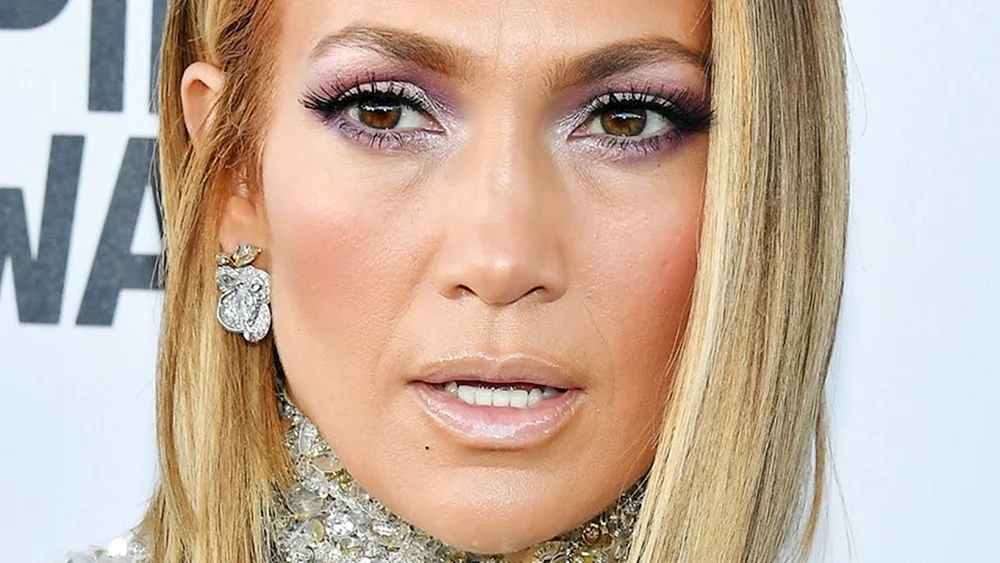 Jennifer Lopez Frisur 2022