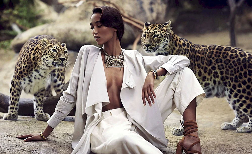 Jennifer Lopez mit Leopard