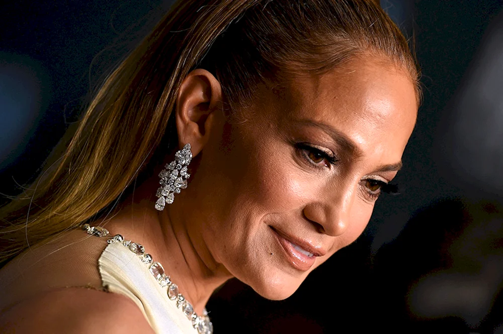 JLO