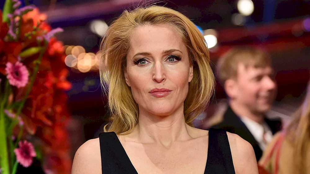 Gillian Anderson