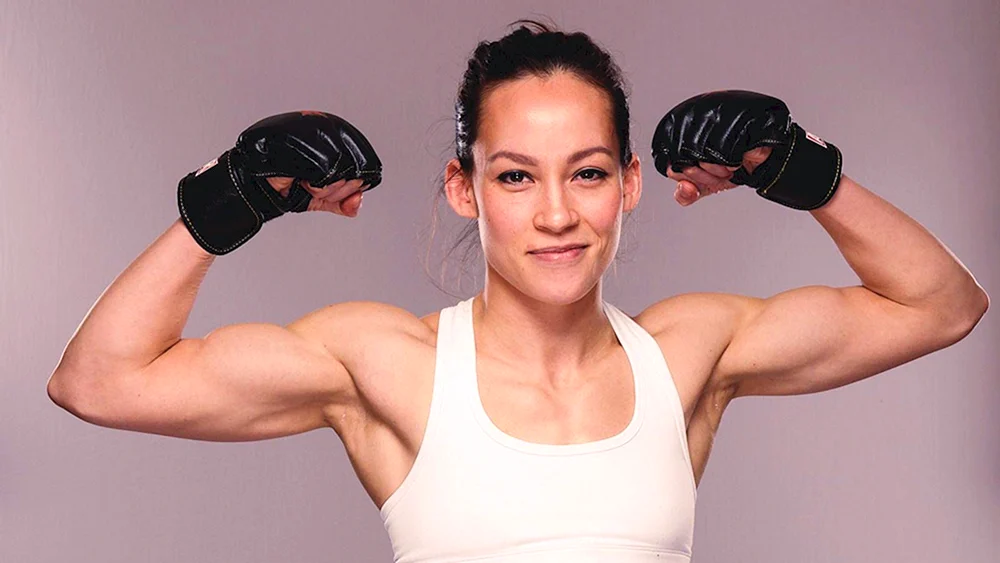 Amanda MMA-Kämpferin