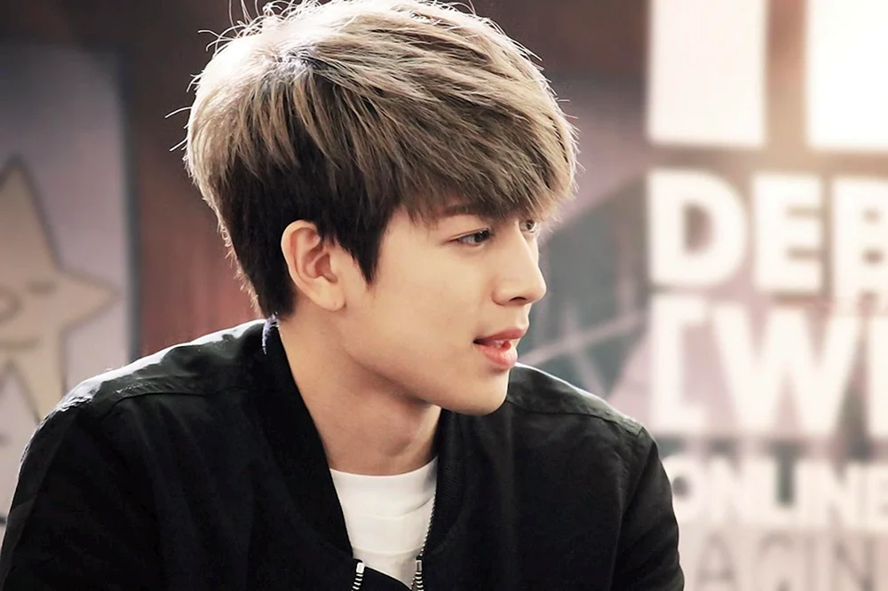 Jinhwan Aikon Haarschnitt