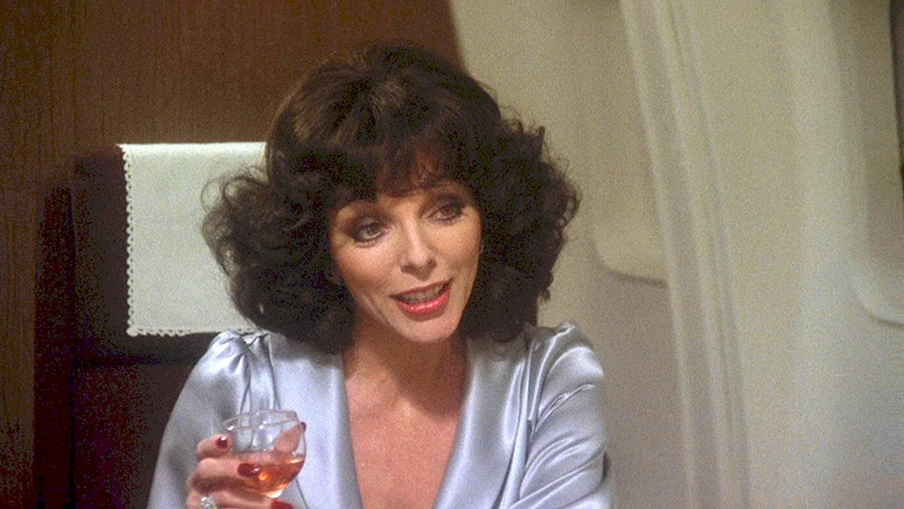 Joan Collins im Gestüt