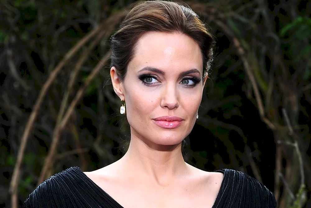 Angelina Jolie