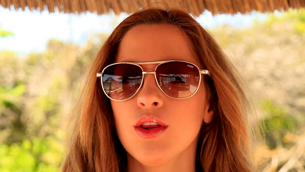 Jordan Carver Fotos