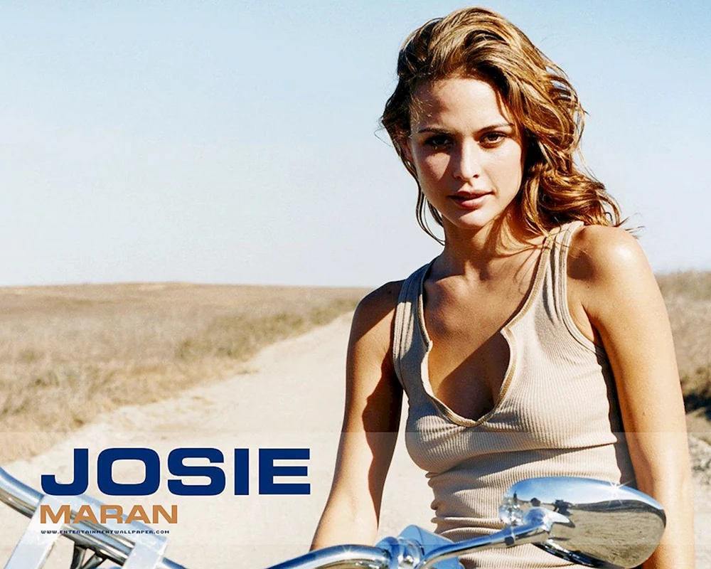 Josie Maran Foto