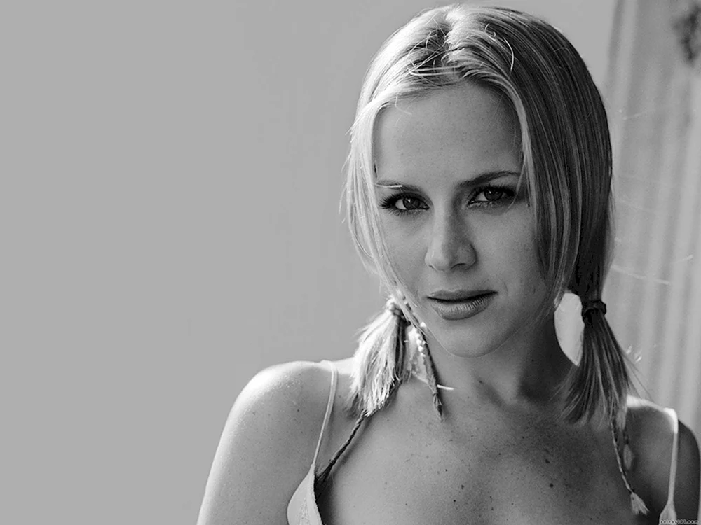 Julie Benz Julie Benz 2022