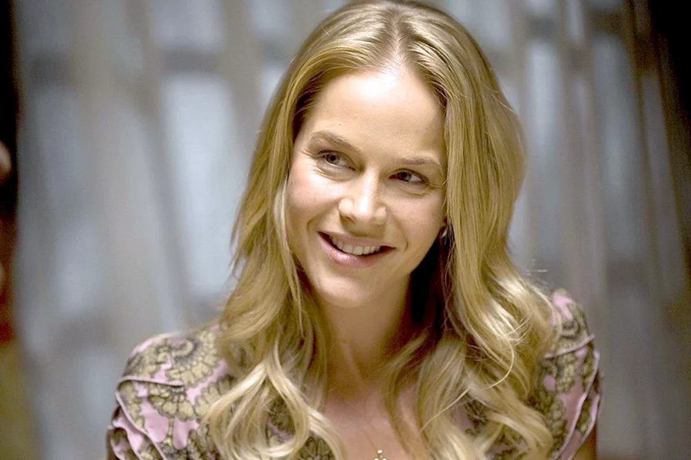 Julie Benz Dexter