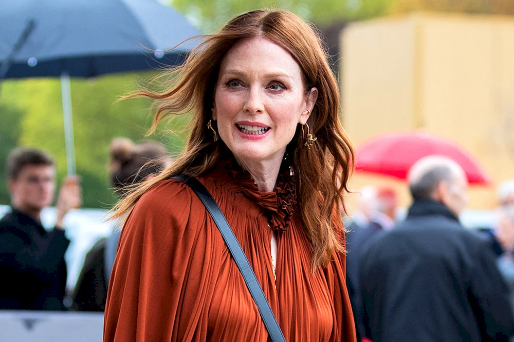 Julianne Moore 2021
