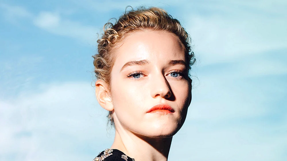 Julia Garner Foto