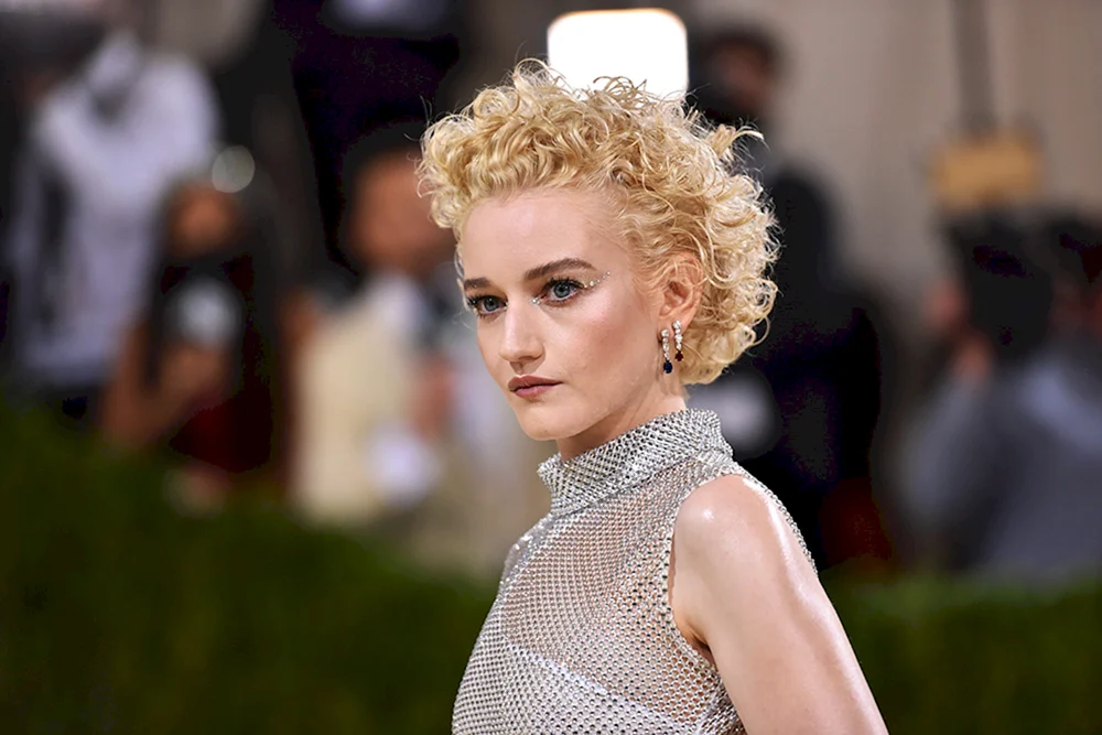 Julia Garner in der Ozark