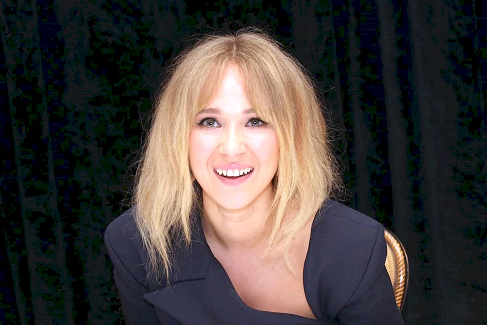 Juno Temple Zähne