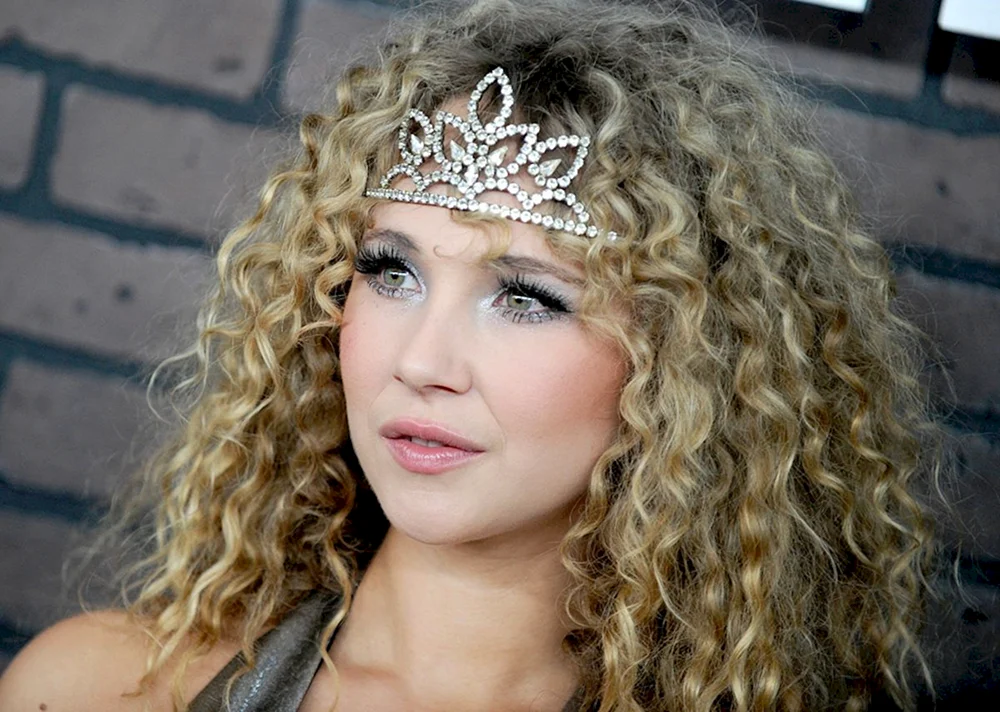 Juno Violet Temple