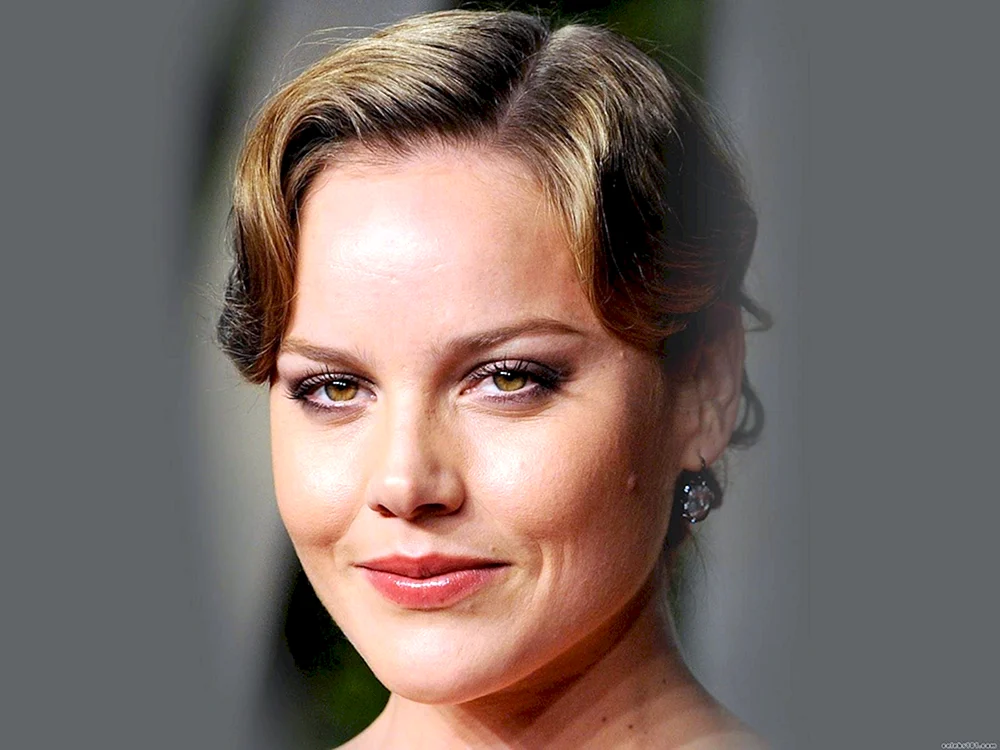 Ebbie Cornish Schauspielerin