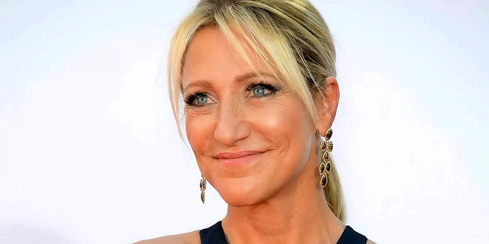 Edie Falco