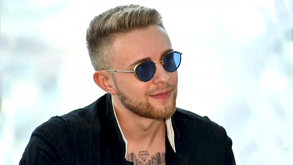 Egor Creed haircut brittany
