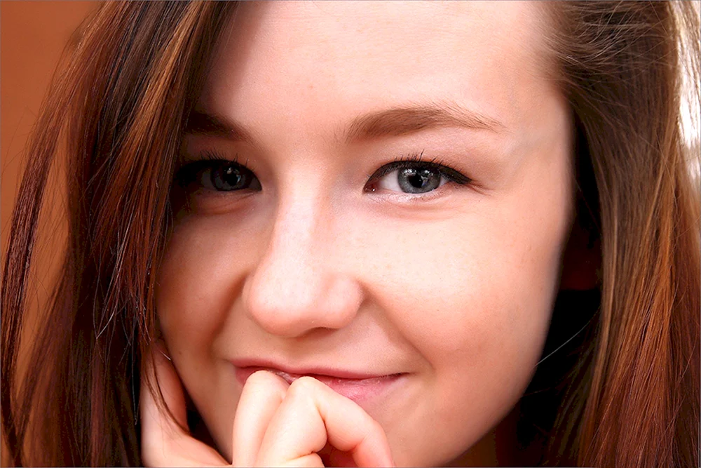 Ekaterina Kravets - Emily Bloom