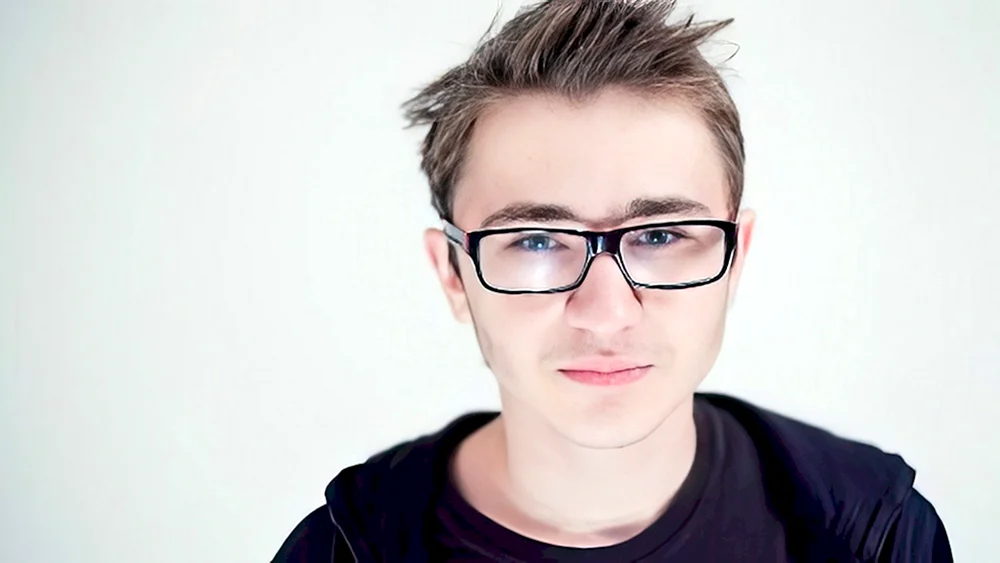 Eldar Dscharakow