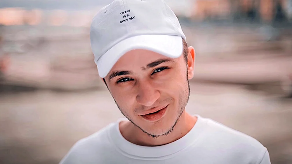 Eldar Dscharakow