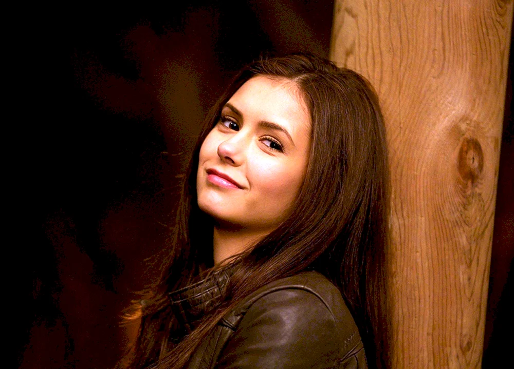 Elena Gilbert The Vampire Diaries