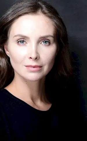 Elena Radevich Schauspielerin