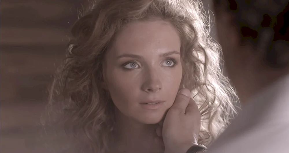 Elena Radevich Schauspielerin