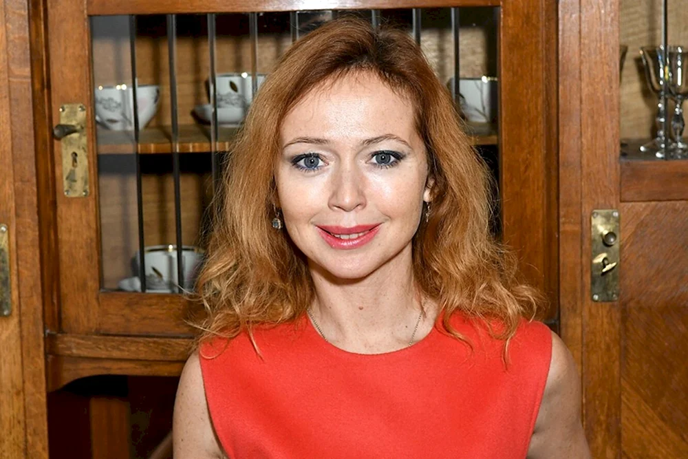 Elena Zakharova Kadetstvo