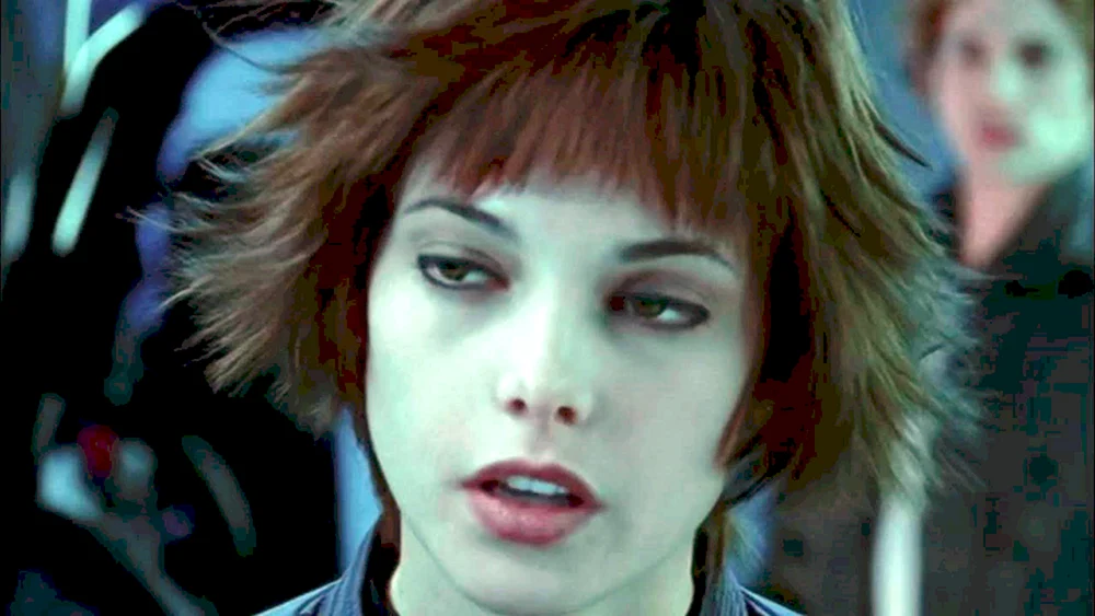 Twilight Alice Frisur
