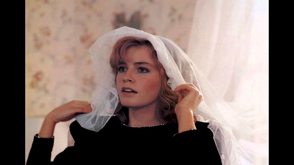 Elisabeth Shue 2010
