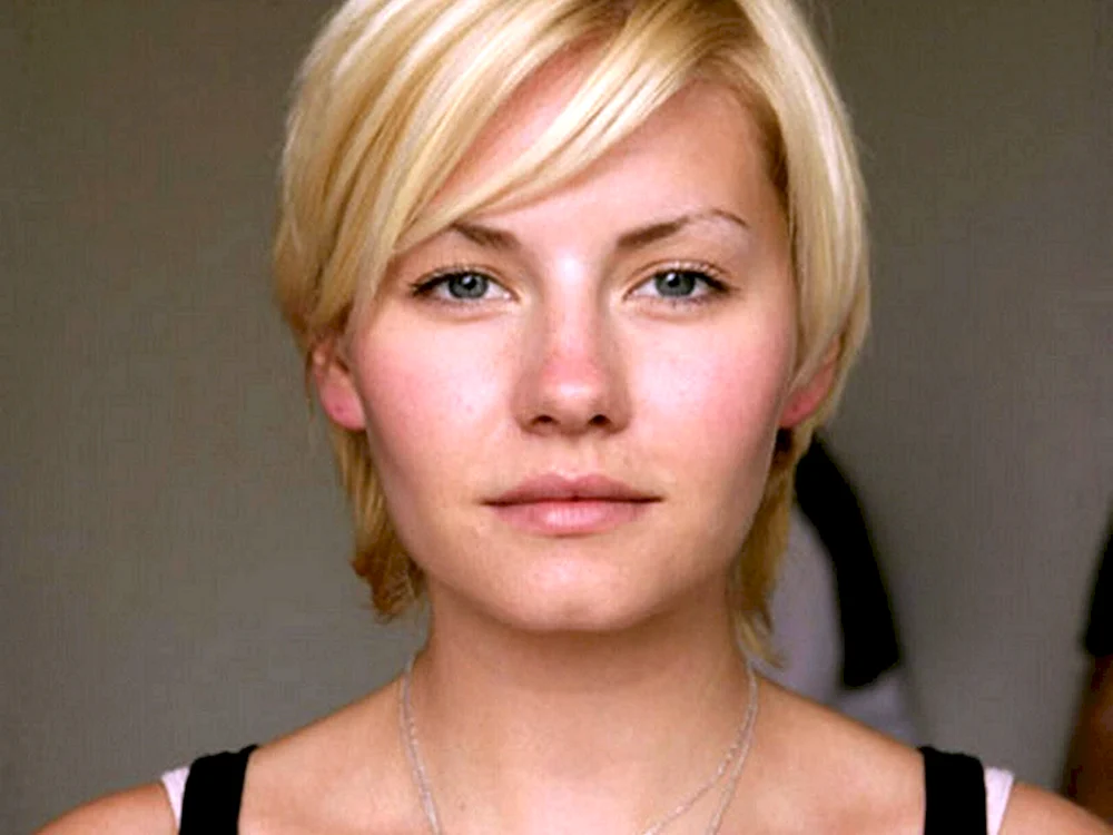 Elisha Cuthbert als Jugendliche