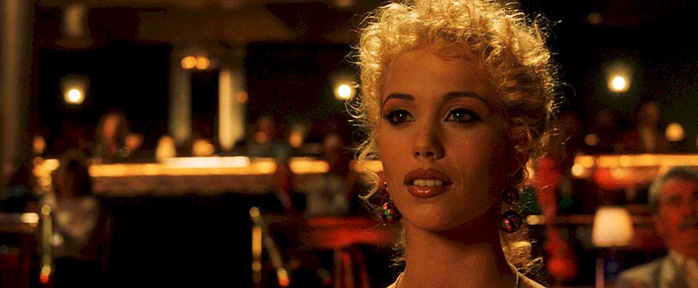 Elizabeth Berkley Showgirls