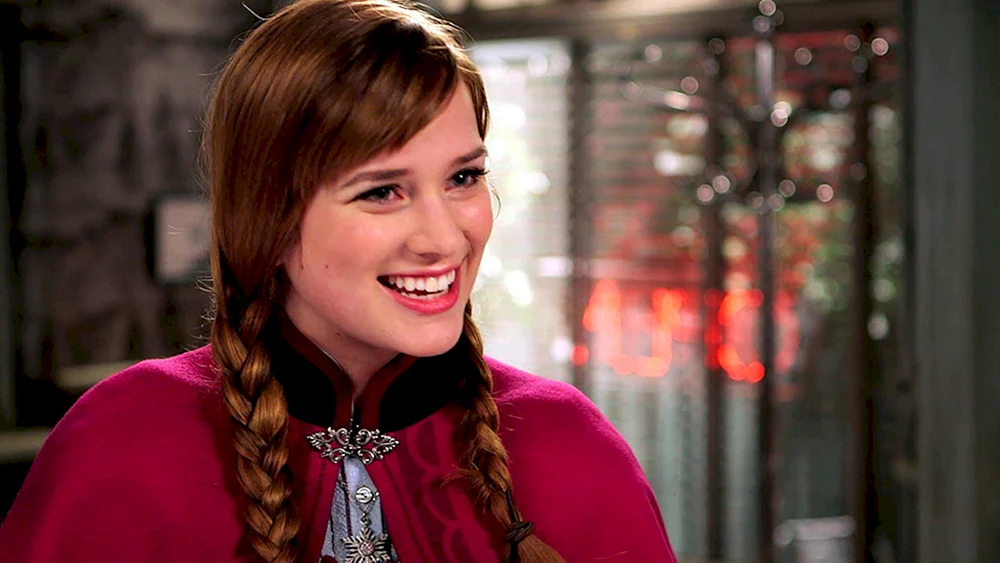 Elizabeth Lail