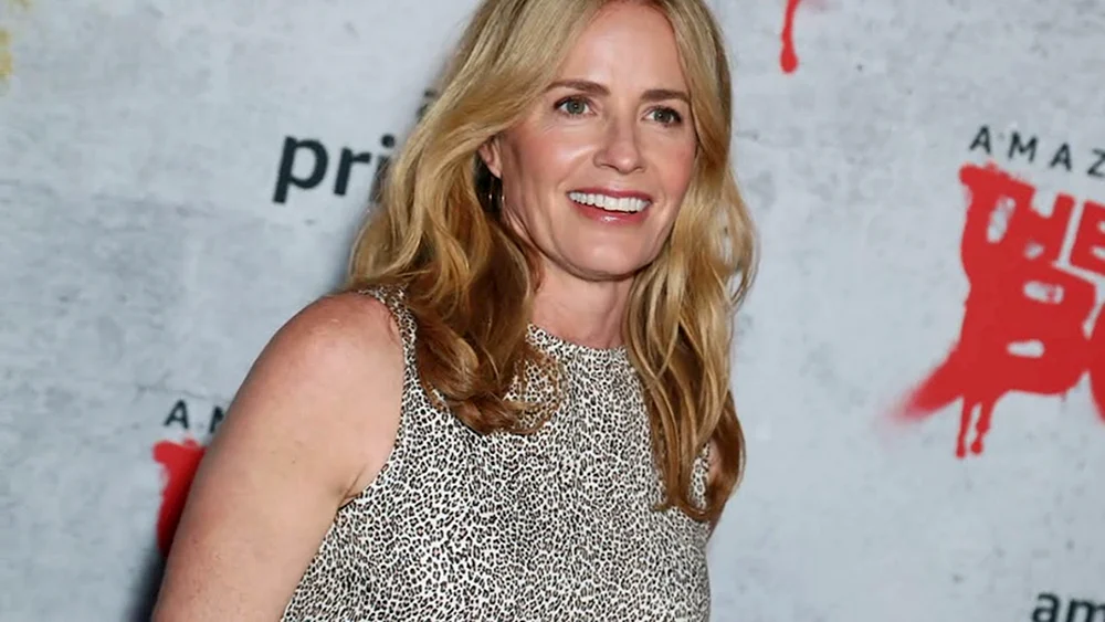 Elisabeth Shue Jennifer