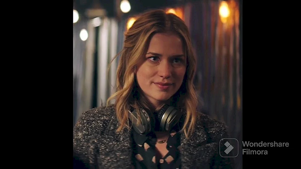 Elizabeth Lail