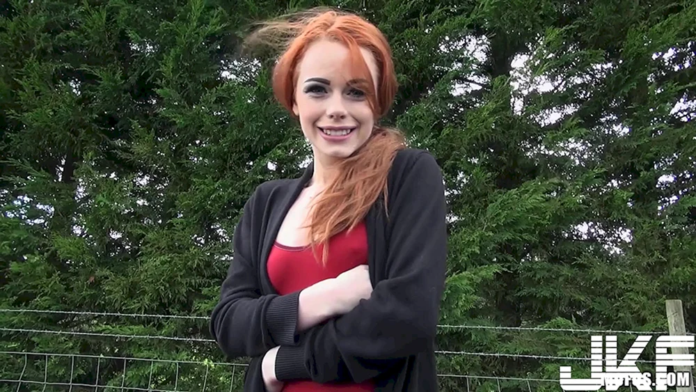 Ella Hughes Auto