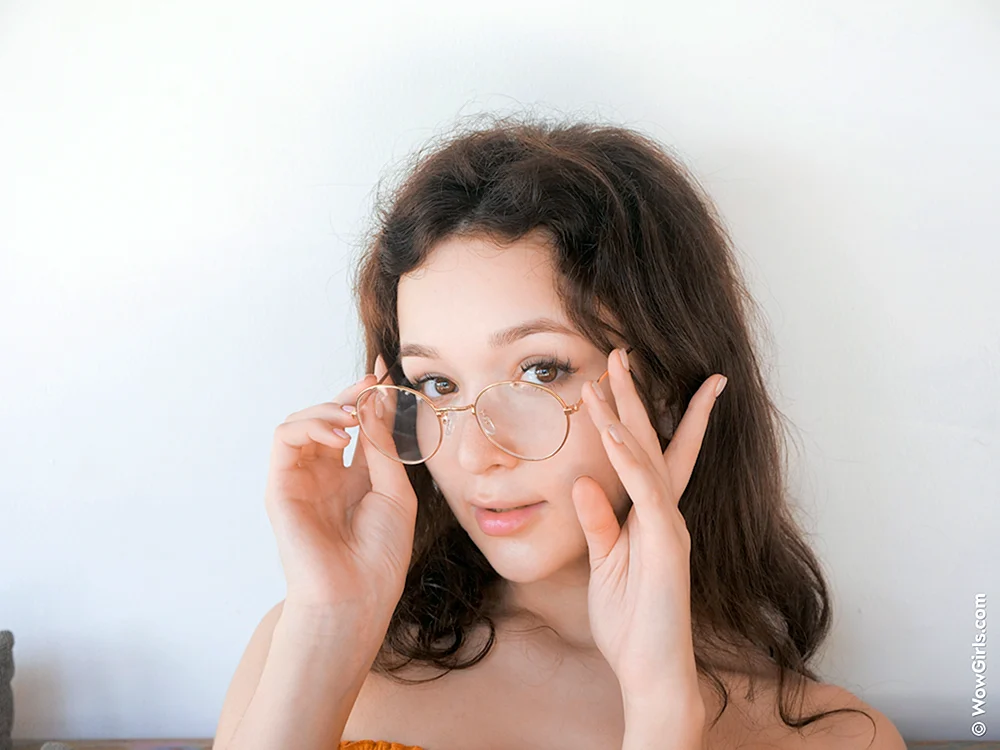 Ellie Leen