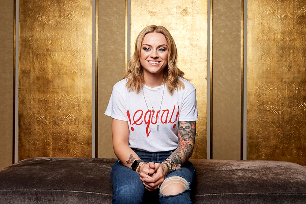 Amy Lennox