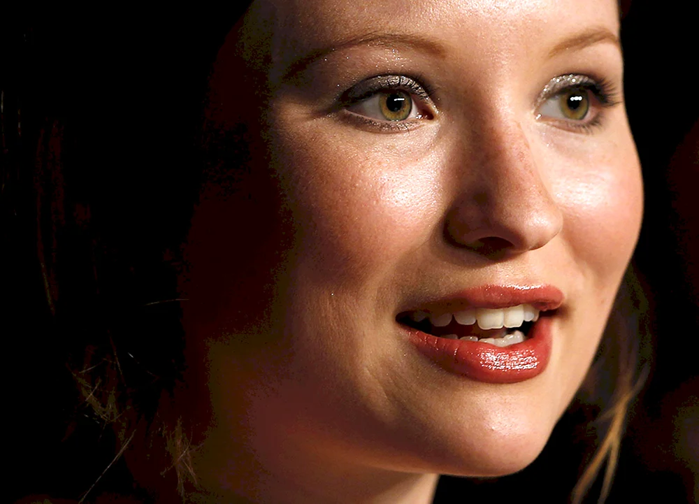 Emily Browning Pompeji