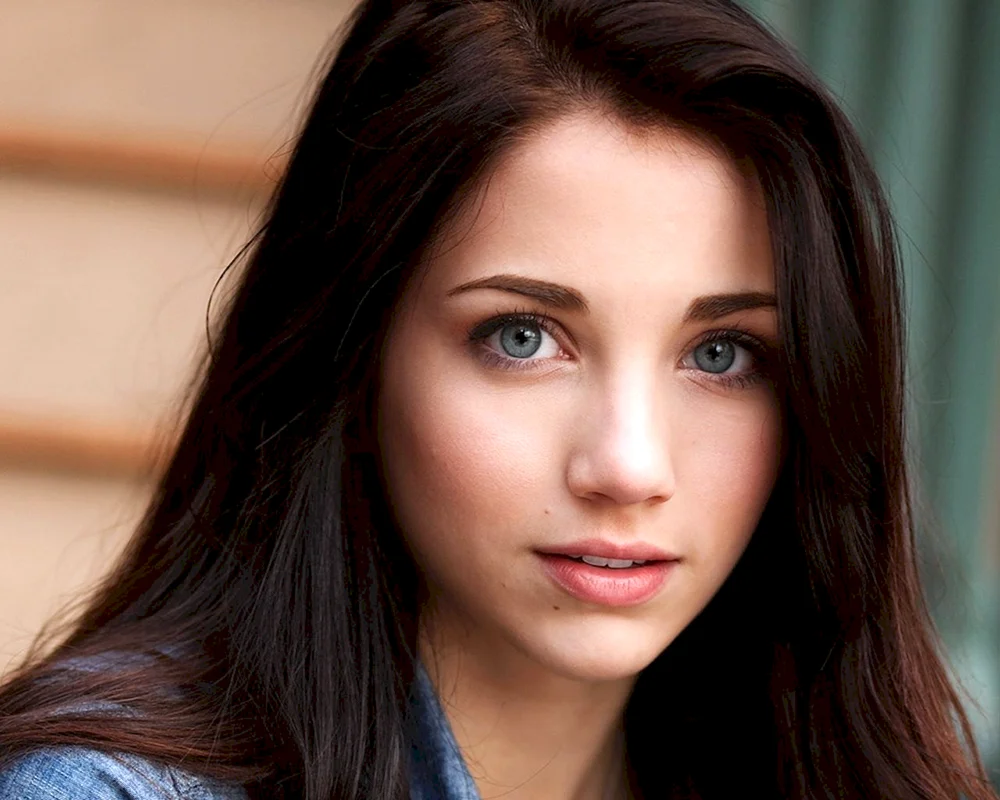 Emily Rudd