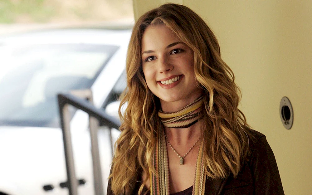 VANCAMP Emily VANCAMP