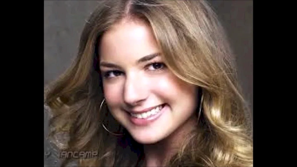 Emily VANCOMP Foto