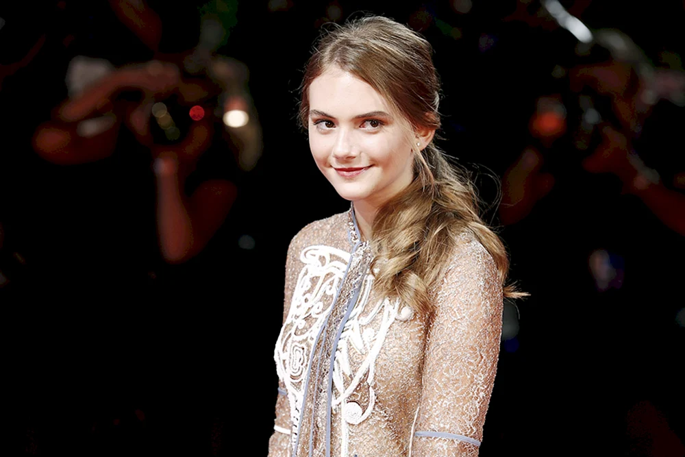 Emilia Jones Coda