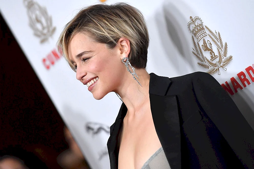 Emilia Clarke Kurzhaarschnitt