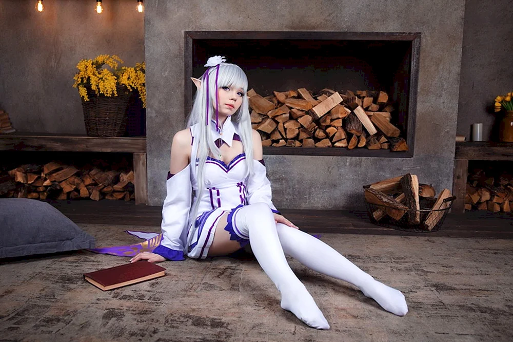Emilia Re Zero cosplay